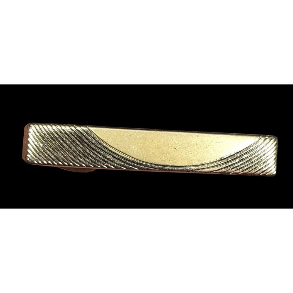 Vintage Etched Gold Tone Rectangular Tie Clip